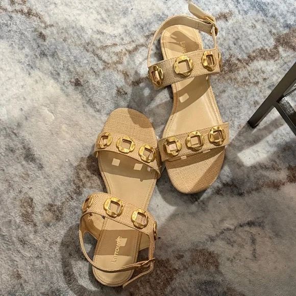 Larroude Beige Sandals with Gold Accents NEW - Picture 3 of 4